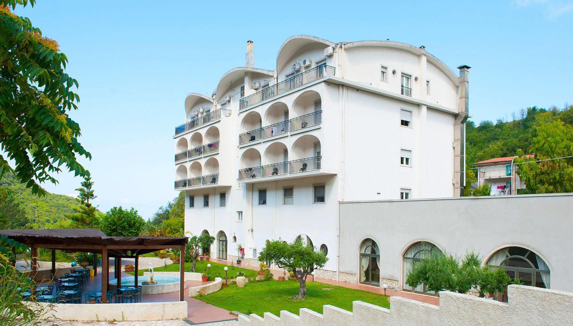 Hotel Parco Delle Rose Acquappesa Bagian luar foto